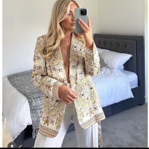 Zara Blogger’s Favorite Linen Floral Patterned Women's Jacket